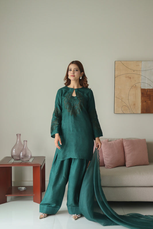 Emerald Elegance  3-piece tussle silk dress