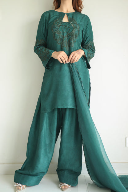Emerald Elegance  3-piece tussle silk dress